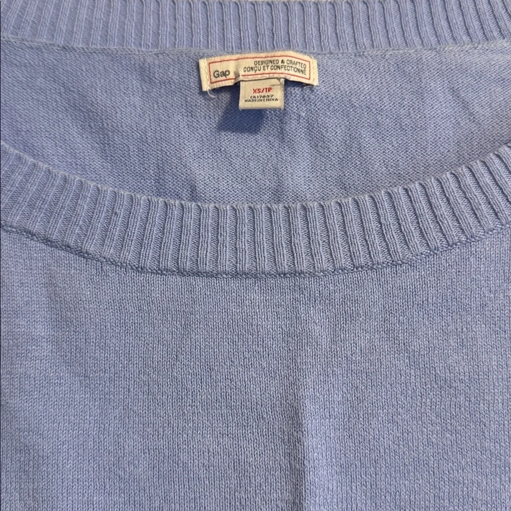 Gap Sweater - Picture 2 of 5